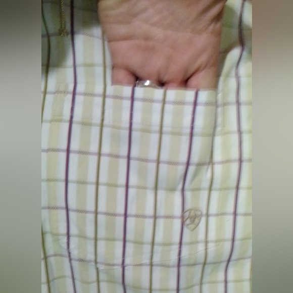 ARIAT MEN'S XXL CHECKERED BUTTON-UP - Picture 4 of 9